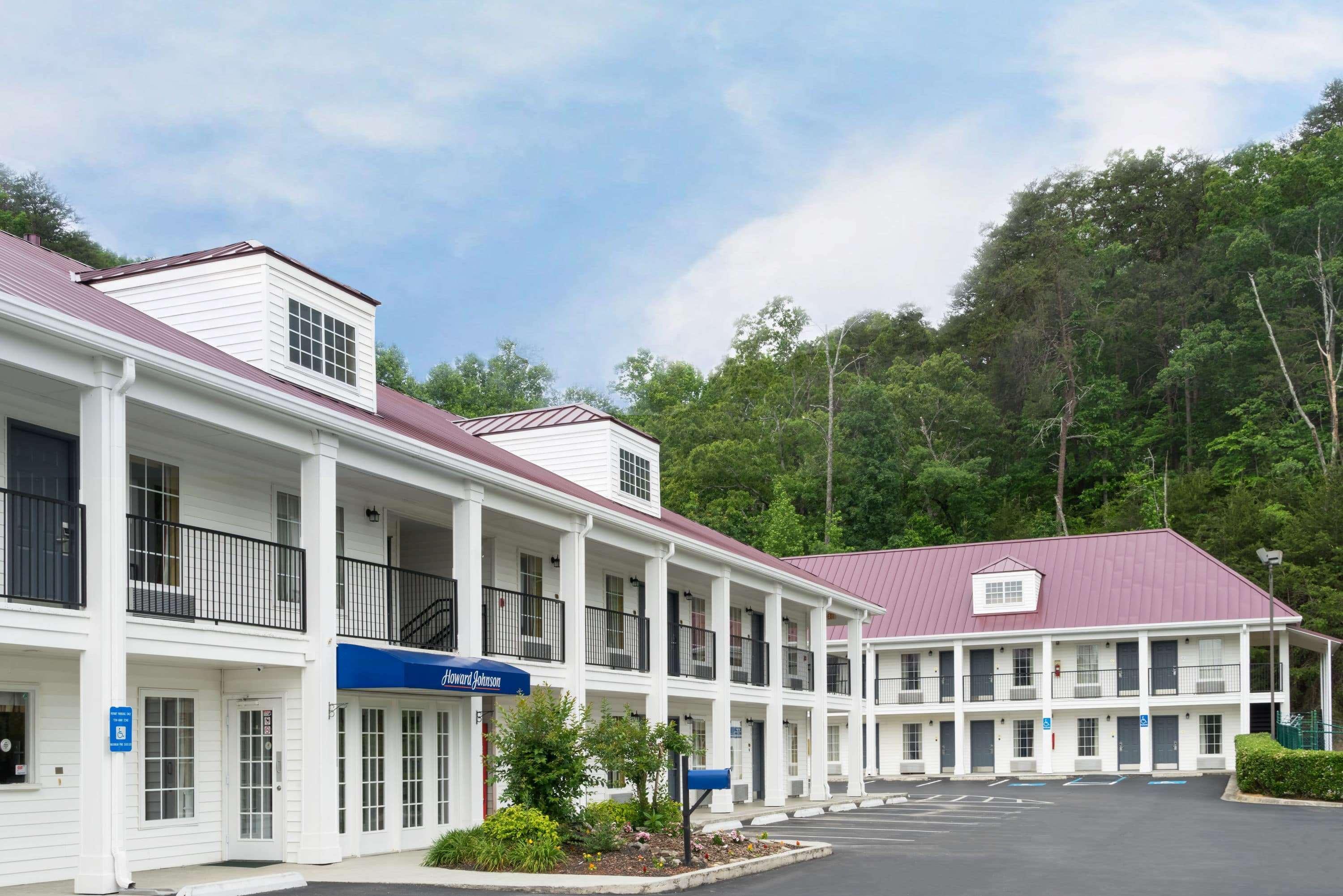 Hotel Howard Johnson By Wyndham 2*