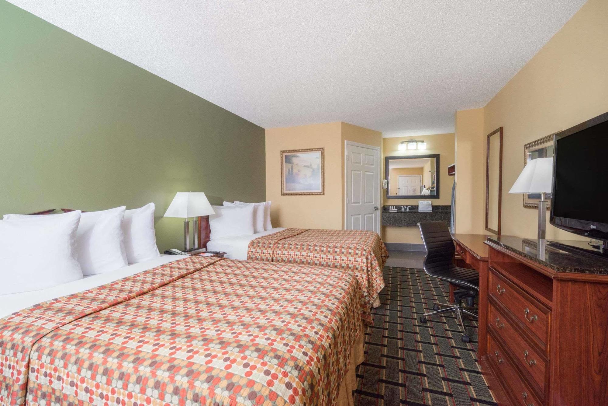 Hotel Howard Johnson By Wyndham Dalton